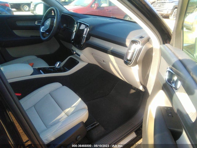 2023 Volvo XC40, VIN: YV4L12UW4P2972927