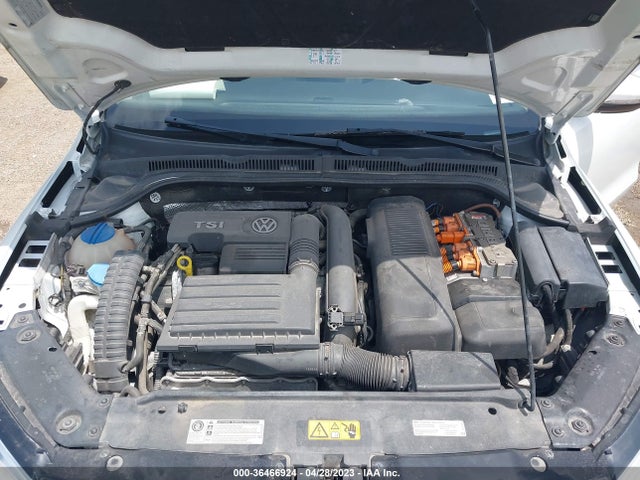 2013 VOLKSWAGEN JETTA SEDAN HYBRID SE VIN: 3VW637AJ0DM251439