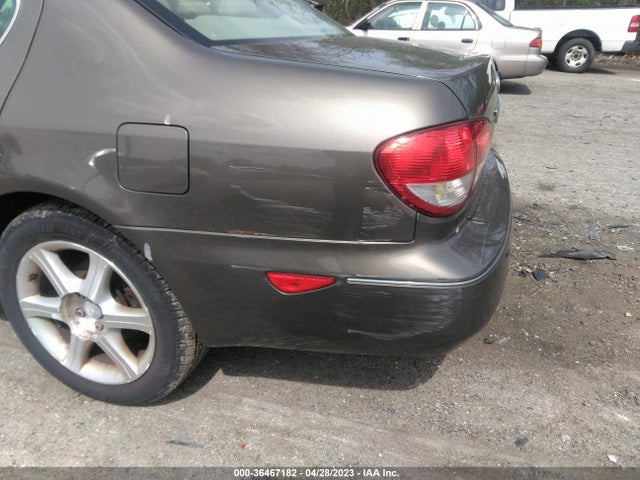 2002 INFINITI I35 LUXURY VIN: JNKDA31A82T003428