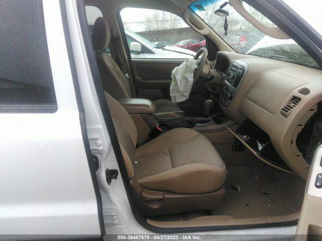 2005 FORD ESCAPE XLT VIN: 1FMYU93115KA05831