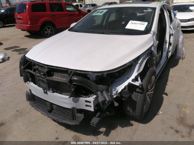 1G4ZP5SS9HU158898 Buick Lacrosse Essence