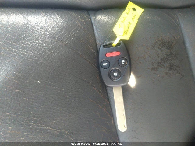 2005 HONDA ACCORD SDN EX-L V6 VIN: 1HGCM66525A019904
