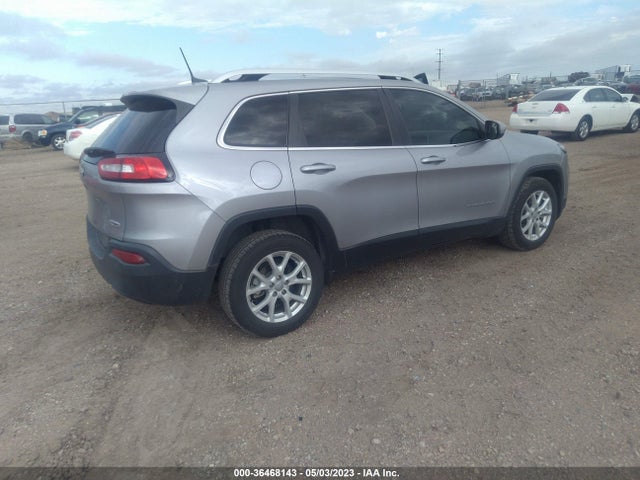 1C4PJLCBXJD537222 Jeep Cherokee Latitude