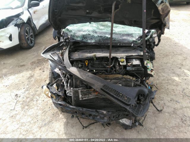 1FMCU0HD8JUD36588 Ford ESCAPE SEL