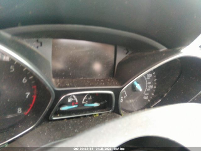 1FMCU0HD8JUD36588 Ford ESCAPE SEL