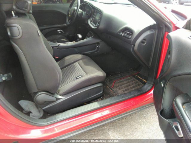 2C3CDZAG0FH764652 Dodge Challenger Sxt