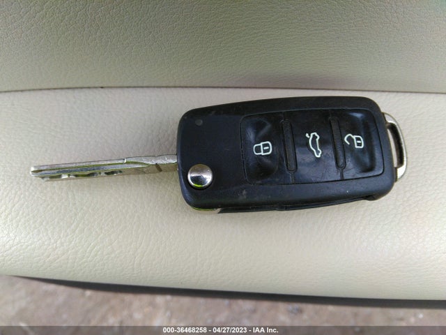 2012 VOLKSWAGEN JETTA SEDAN SE W VIN: 3VWDP7AJ2CM427255