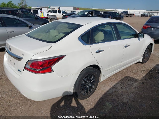 Nissan Altima 2.5 S 2014 1N4AL3AP8EC123615 Image 4