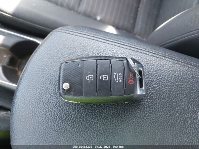 3KPFL4A76HE130548 KIA FORTE LX