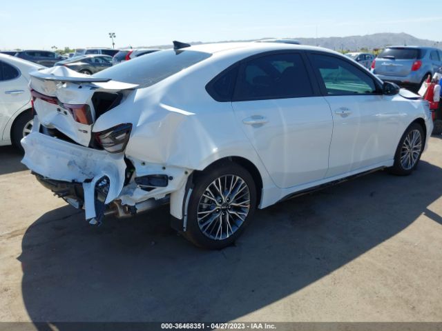 3KPF54AD4PE596493 KIA Forte Gt-line