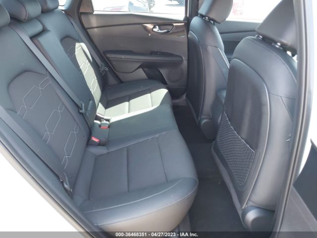 3KPF54AD4PE596493 KIA Forte Gt-line