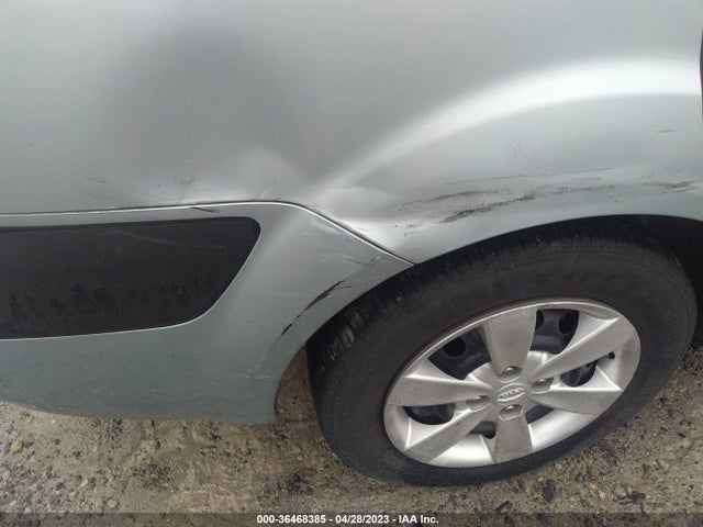 2009 KIA RIO LX VIN: KNADE223096467383