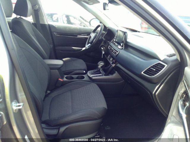 KNDEUCAAXM7219516 KIA SELTOS S