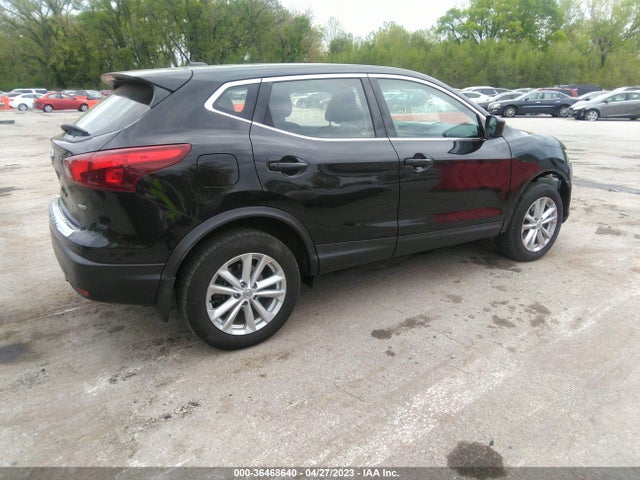 2018 Nissan Rogue, VIN: JN1BJ1CR6JW291840