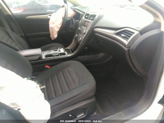 3FA6P0LUXJR151925 Ford Fusion Hybrid Se