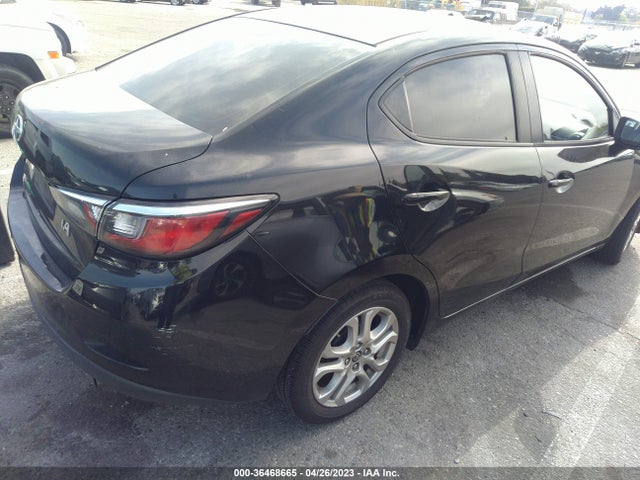 3MYDLBZV7GY125887 Scion IA