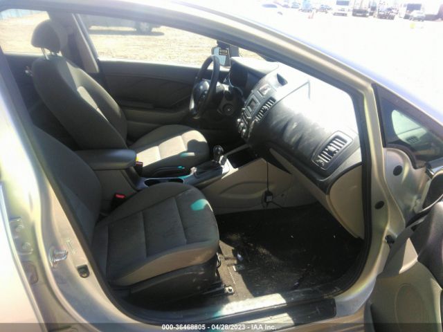 KNAFK4A6XG5503253 KIA FORTE LX
