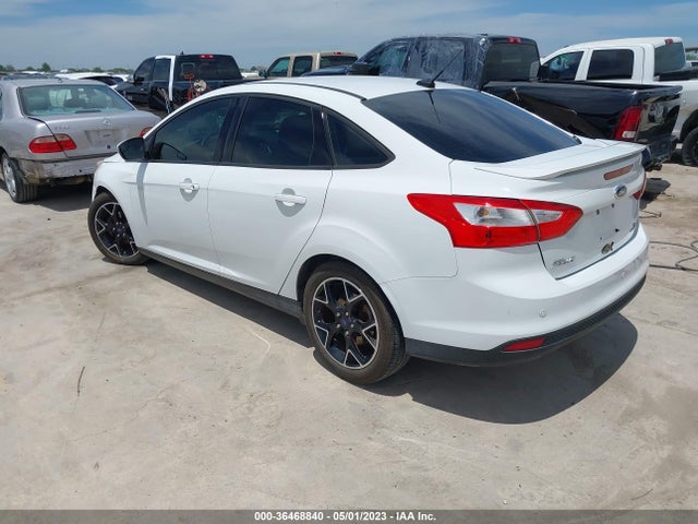 Ford FOCUS SE 2014 1FADP3F25EL208328 Image 4