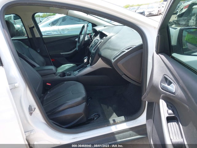 Ford FOCUS SE 2014 1FADP3F25EL208328 Image 6