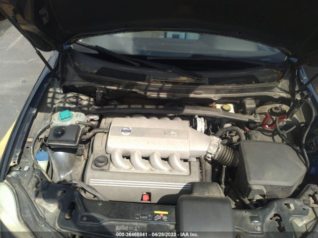 2010 VOLVO XC90 V8 VIN: YV4852CZ8A1544359