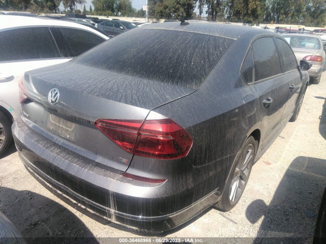 1VWAA7A36JC008880 Volkswagen Passat 2.0t S/r-line