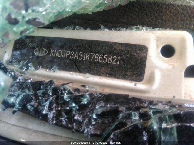 KNDJP3A51K7665821 KIA SOUL +