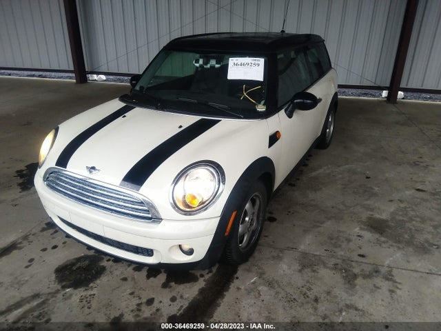 2010 MINI COOPER CLUBMAN VIN: WMWML3C59ATX37261