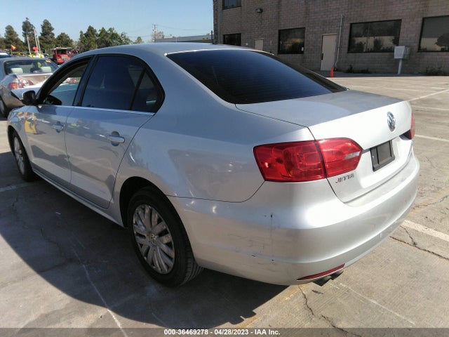 2013 VOLKSWAGEN JETTA SEDAN SE VIN: 3VWDP7AJ9DM419512