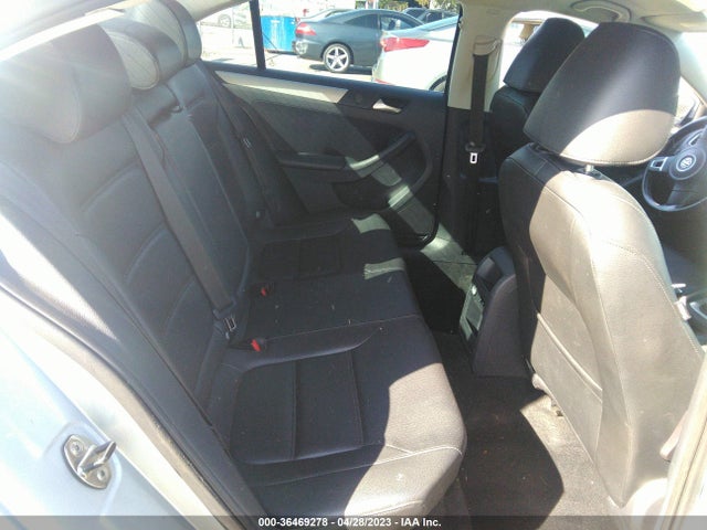2013 VOLKSWAGEN JETTA SEDAN SE VIN: 3VWDP7AJ9DM419512