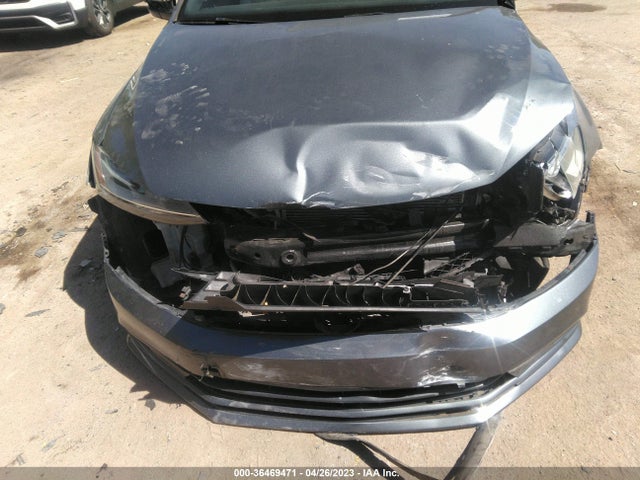 3VWD17AJ5GM365325 Volkswagen Jetta Sedan 1.8t Sport