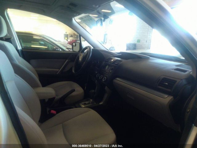 JF2SJADC9FH805393 Subaru Forester 2.5i Premium