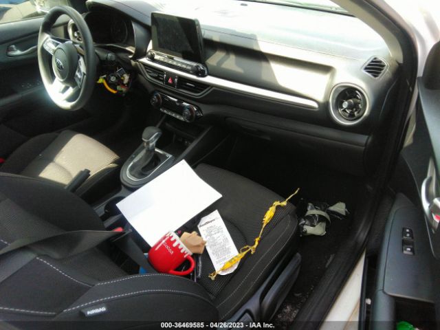 3KPF24AD4KE137904 KIA Forte Lxs