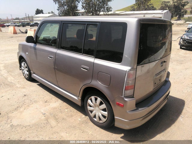 2005 SCION XB VIN: JTLKT324750182907