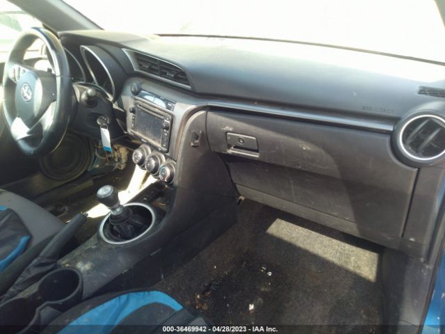 JTKJF5C71FJ006815 Scion TC