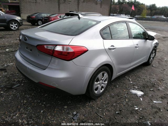 KNAFK4A61F5387729 KIA FORTE LX