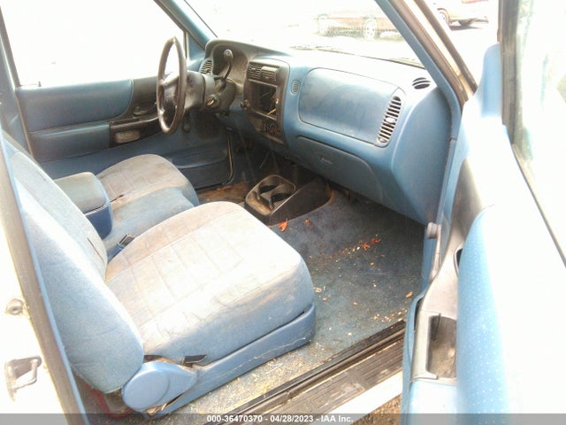 1996 FORD RANGER SUPER CAB VIN: 1FTCR14U2TPA56037