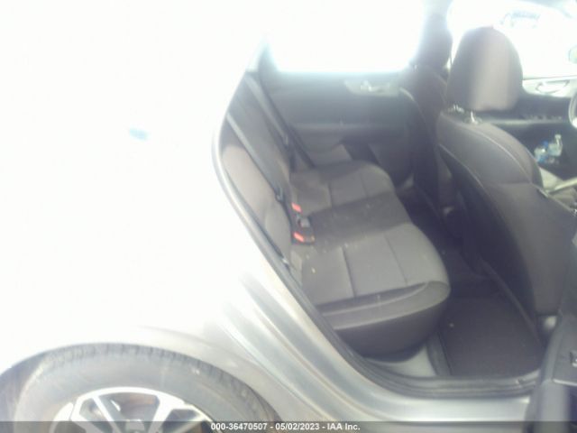 3KPF24AD2NE494910 KIA Forte Lxs