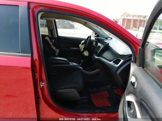 3C4PDCBB0KT837632 Dodge JOURNEY SE