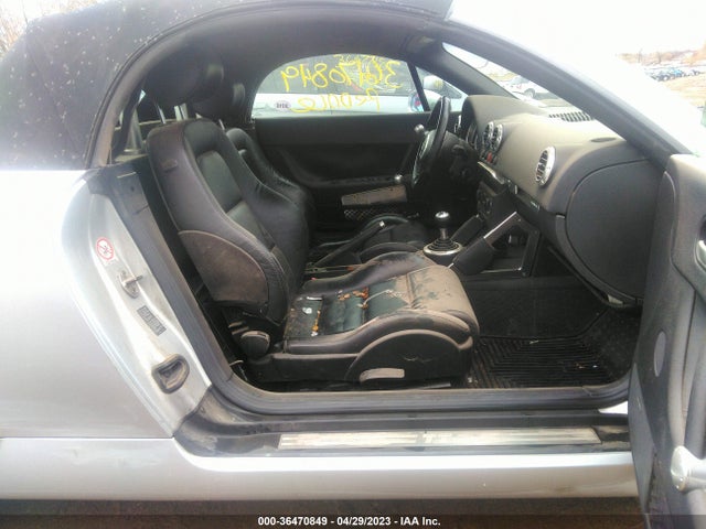 2001 AUDI TT VIN: TRUUT28N011045493