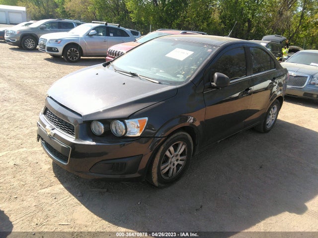 Chevrolet SONIC LT 2014 1G1JC5SH6E4240562 Image 2