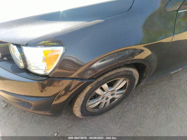 Chevrolet SONIC LT 2014 1G1JC5SH6E4240562 Image 6
