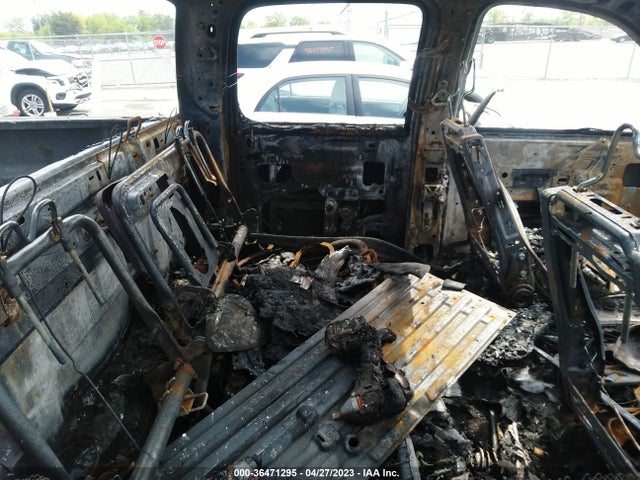 2008 GMC SIERRA 2500HD SLE2 VIN: 1GTHK23K18F140587