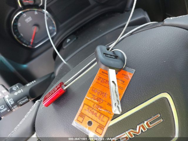 1GKS1AKC8HR310802 GMC YUKON SLE