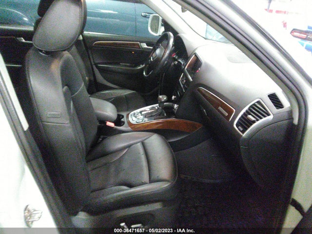WA1LFAFP2FA068092 Audi Q5 Premium Plus