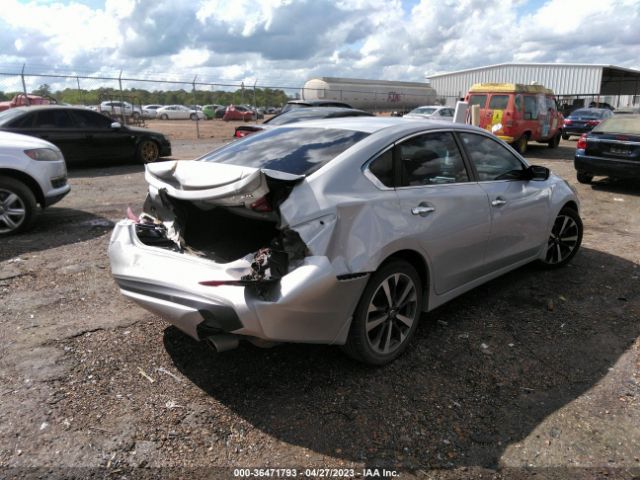 1N4AL3AP3HN311354 Nissan Altima 2.5 Sr