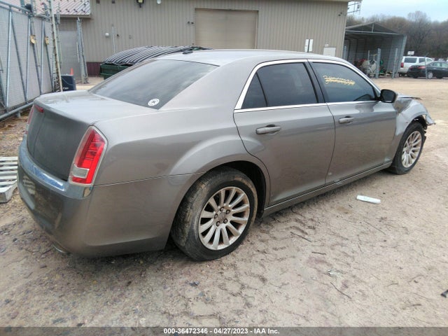 Chrysler 300 2014 2C3CCAAG2EH193779 Image 4