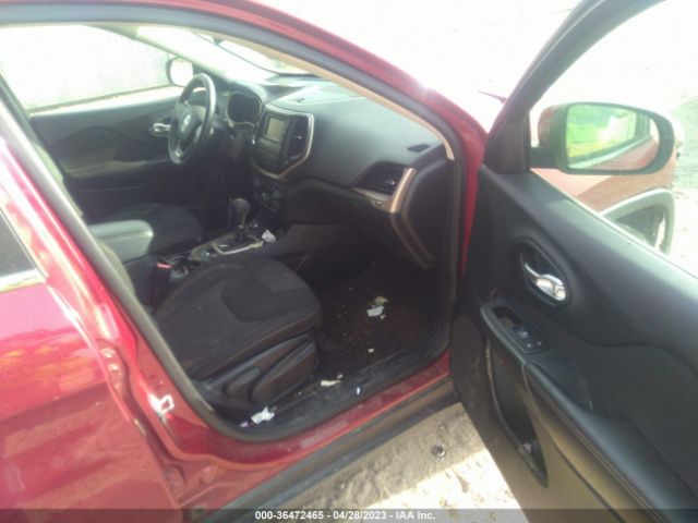1C4PJMCB1FW734393 Jeep Cherokee Latitude
