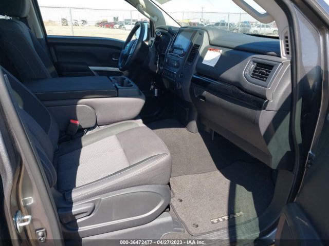1N6AA1EE2NN104167 Nissan TITAN SV