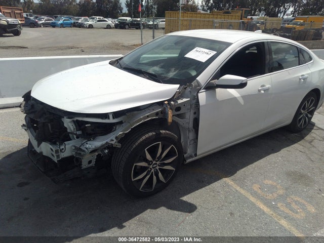 Chevrolet MALIBU LT 2018 1G1ZD5ST7JF211994 Image 2