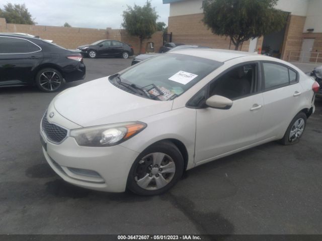 KNAFK4A65F5334600 KIA FORTE LX